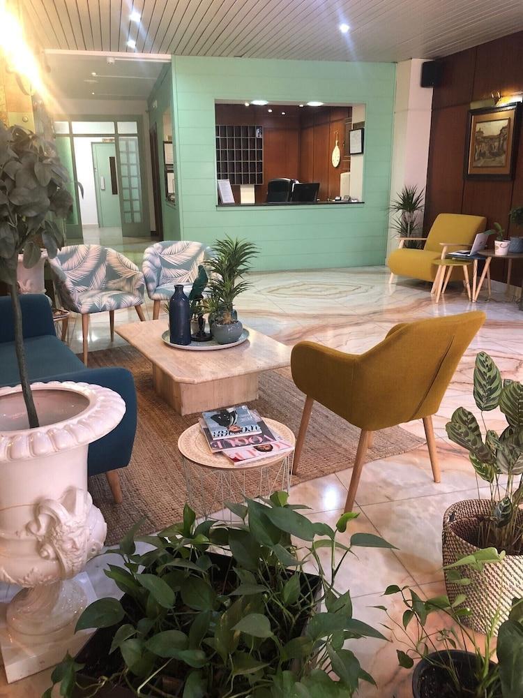 Hotel Marques De Santillana Торелавега Екстериор снимка